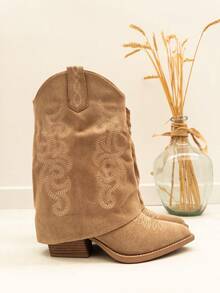 VIKIVIKI SHOES, High-Top Cowboy Boots Crafted From Suede With Embroidered Details. They Feature A Mid-Height, Wide Heel For Added Stability And A Sturdy Sole, Perfect For Everyday Wear. A Comfortable And Versatile Design, Perfect For Pairing With Skinny Jeans, Bohemian Dresses, Or Midi Skirts. Estimated Delivery: 1-3 Business Days (Mainland). - YY-103 - 查看 7