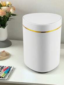 迷你带盖垃圾桶，塑料桌面垃圾桶，翻盖设计防止异味泄漏，可用于存放果皮和碎纸，保持桌面整洁，适用于浴室、家庭书桌、咖啡桌、办公室、客厅等场所。