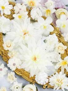 48 件紫色丝绸雏菊和人造玫瑰花头 - 散装人造花，用于 DIY 蛋糕装饰、花环、花圈和花束 - 非常适合婚礼、新娘送礼会、圣诞节装饰、青少年送礼会和家庭派对装饰 - 彩色 - 查看 6