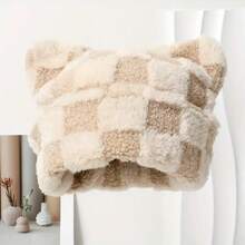 Gorro de invierno de felpa con orejas de gato estilo Y2K - Orejeras cálidas y a prueba de viento, ajuste elástico, patrón a cuadros blanco y negro, gorra de clima frío linda y de moda, accesorio de invierno, diadema divertida, gorro cálido y acogedor, imprescindible para entusiastas de la moda en invierno