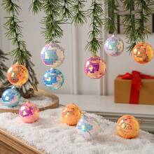 12 piezas Juego de adornos de bolas de Navidad, decoraciones colgantes para el árbol de Navidad brillantes, bolas de adorno de colores, decoraciones colgantes con forma de corazón, adecuadas para Navidad, Halloween, bodas, San Valentín y Año Nuevo, ideales para decoración de fiestas en el hogar y regalos de celebración, decoraciones navideñas, decoración de escenas navideñas, decoraciones navideñas para el hogar, regalos de Navidad, decoración navideña - Multicolor - Ver 2