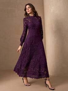 优雅长袖立领修身奢华连衣裙，适合春季穿着。 - Bold Plum - 查看 4