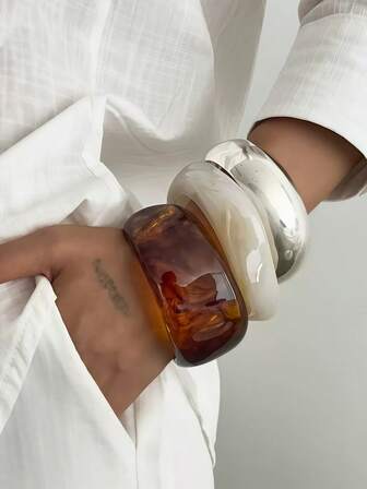 3pcs Exaggerated Asymmetrical Resin Semi-Transparent Bracelet Set For Women, Versatile