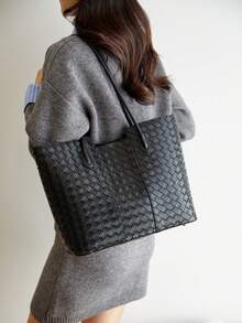 1 Solid-Color Woven Embossed Women's Shoulder Bag Premium-Feel Large Tote Bag, Lightweight Yet Spacious For Commuting. Multi-Compartment Design For Easy Organization. Suitable For Women, College Students, Office Professionals, And Career Women For Daily Commuting, Shopping, Outings, Gatherings, Work, And Leisure. - Black - View 6
