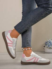 Zapatos Y2K, Zapatos deportivos casuales de mujer de suela blanda y antideslizante, de patchwork blanco y rosa, ligeros, zapatillas de skate para estudiantes, nuevos zapatos casuales y versátiles para exteriores con cordones a rayas y puntera redonda, zapatillas deportivas rosas, zapatillas chunky