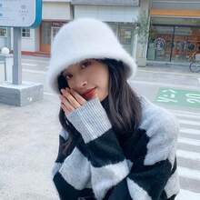 1pc Autumn/Winter Korean Fashion Warm Faux Rabbit Fur Adjustable Bucket Hat, Versatile & Warm, Fits Large Head Circumference, White Fluffy Plush Bucket Hat Winter Warm - White - View 5