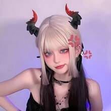 1 Cặp Mũ đội đầu hình sừng quỷ bằng nhựa kiểu retro, phụ kiện cosplay Gothic, được chế tác với thiết kế thẩm mỹ cổ điển, nhẹ và thoải mái, lý tưởng cho các bữa tiệc Halloween, lễ hội hóa trang, biểu diễn sân khấu, cosplay và trang phục ngày lễ. Những chiếc sừng trang trí độc đáo tạo thêm vẻ tinh nghịch nhưng cũng đầy bí ẩn, hoàn hảo cho phụ nữ và các cô gái yêu thích những phụ kiện sáng tạo, bắt mắt. - Nhiều màu - Xem 1