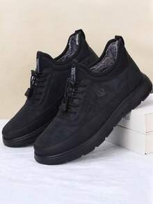 男士冬季畅销一脚蹬运动鞋，时尚百搭休闲，适合保暖、户外活动、旅行和度假，是送给爸爸的绝佳礼物