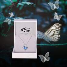 Women Pendant Necklaces