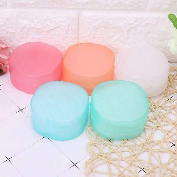 1pc Small Transparent Plastic Round Holder - Portable Cosmetic Pad & Makeup Remover Organizer, Sealed Travel Design For Brushes, Balls, Beads - Durable Bathroom & Vanity Storage, Makeup Remover Holder, Smooth Finish, Transparent Storage Box Transparent Plastic Round Holder