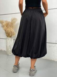 百搭甜美休闲黑色碎花泡泡裙，高腰修身A字裙 - 黑色 - 查看 3