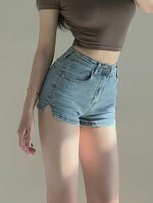 Pantalones vaqueros para mujer, temporada de verano, modelo ajustado y ligero, shorts estilo "hot pants", alto talle con pequeña abertura en la pierna, efecto levantacola, diseño trendy de inspiración Ins, estilo chic occidental. - Azul - Ver 6