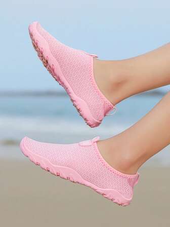 透氣速乾無男女之分的時尚戶外全配水鞋、游泳鞋、水中赤足鞋