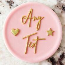 定制文字蛋糕装饰、DIY模具、糖霜蛋糕模板、婚礼翻糖压花工具、名字蛋糕模具、手工饼干/糕点压花印章 - 彩色 - 查看 32