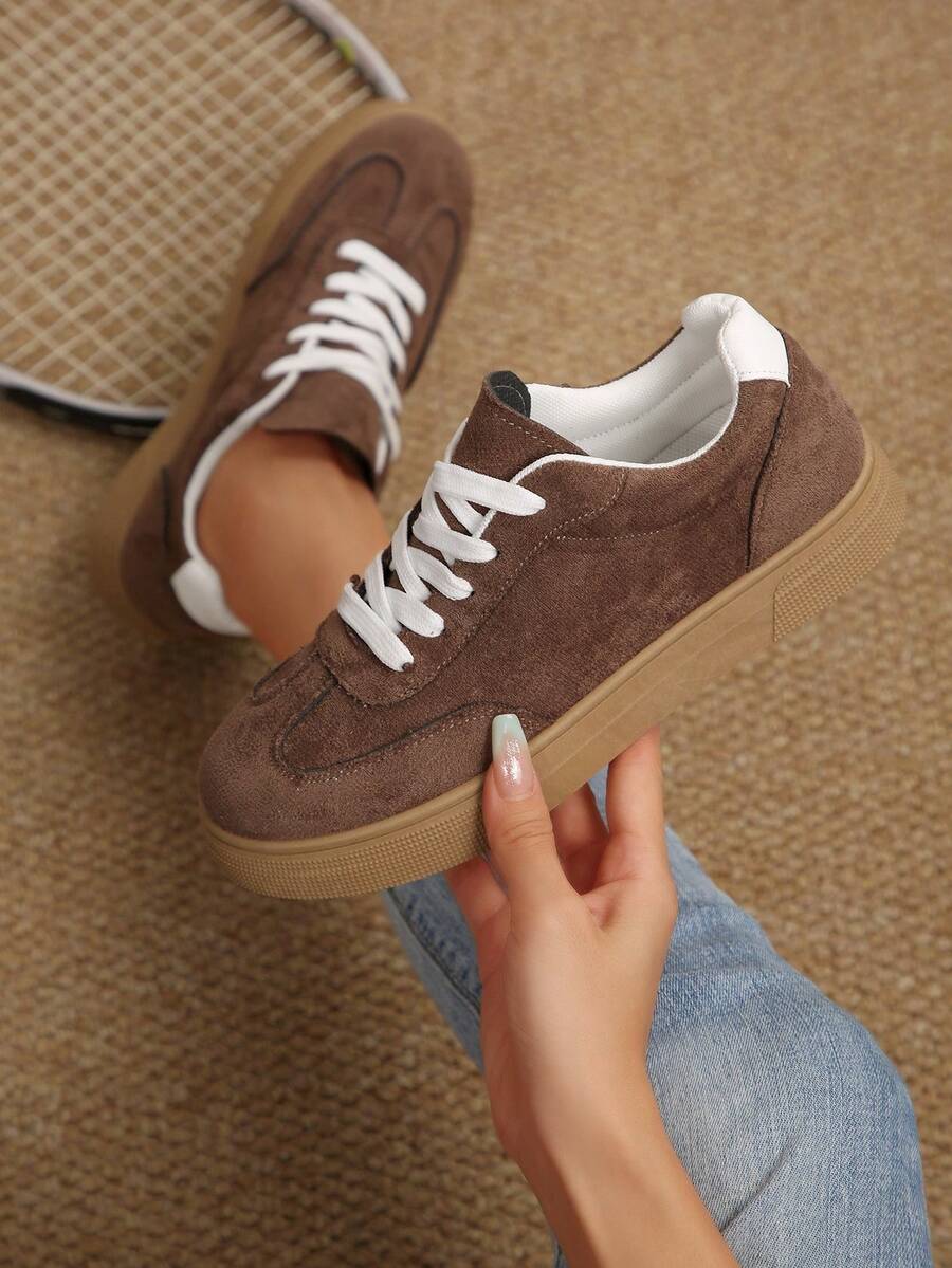 Damskie, jednokolorowe, codzienne, sportowe buty outdoorowe, lekkie, miękkie, zamszowe, sznurowane, płaskie buty, modne, codzienne, retro trampki, wiosna/lato (rozmiar zaniżony) - Brązowy - Zobacz 1
