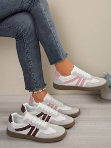 Zapatos Y2K, Zapatos deportivos casuales de mujer de suela blanda y antideslizante, de patchwork blanco y rosa, ligeros, zapatillas de skate para estudiantes, nuevos zapatos casuales y versátiles para exteriores con cordones a rayas y puntera redonda, zapatillas deportivas rosas, zapatillas chunky