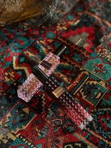 4 Fragrâncias Disponíveis: Miss Adventure/Rose Lover/Miss Donna/Miss Leisure. Spray Ambientador Refrescante, Fragrância Natural Encantadora, Duradoura e Deliciosa - Vários - Visão 6