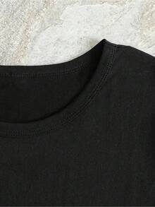 Camiseta de manga corta para damas con estampado de patrones, top de cuello redondo suelto y casual, se puede lavar aáquina para comodidad durante las cuatro estaciones. - Negro - Ver 3