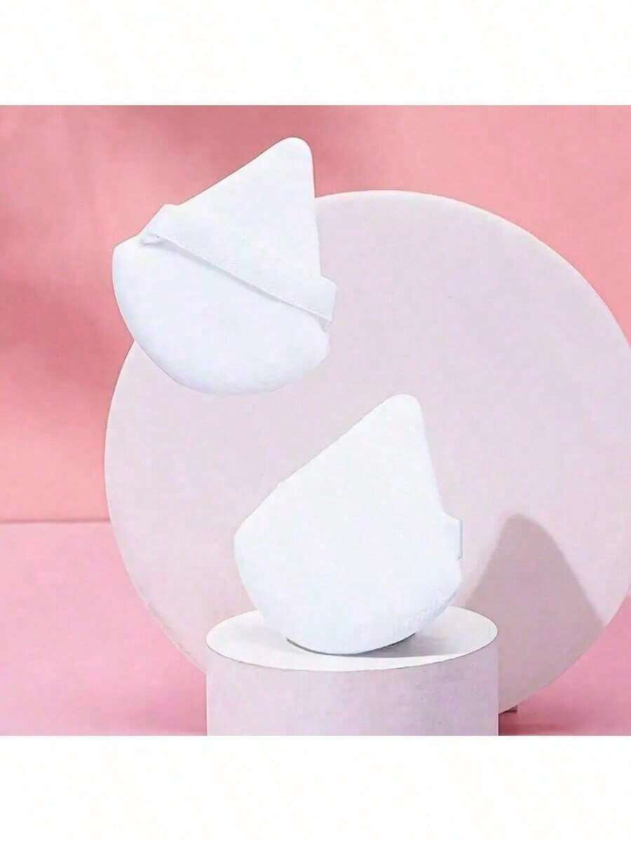 Bông phấn trang điểm mini hình tam giác, bông phấn mềm mại không chứa latex dùng cho kem nền, kem che khuyết điểm, phù hợp với mọi loại da, bông tán mỹ phẩm PU thấm hút nước dành cho nữ, giá rẻ, quà tặng Ngày Valentine, hàng giá rẻ, du lịch, đồ dùng cần thiết khi đi du lịch, trang trí phòng, quà tặng Valentine, đồ rẻ tiền, phòng ngủ, đồ 1 đô la, đồ dùng cần thiết cho kỳ nghỉ, quà tặng cho nữ, phòng ngủ, Valentine, 99 xu - trắng - Xem 1