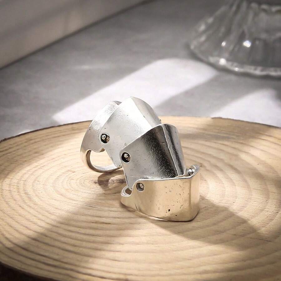 1pc Flexible Dragon Head Knuckle Ring, Punk Style Skull Finger Ring, Innovative Alloy Fashion Multi-Layer Connected Knuckle Ring For Men - Silver - View 1