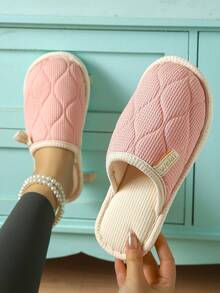 1 Pair Women's Solid Color Diamond Pattern Casual Flat Slippers, Comfortable For Home Wear, Suitable For All Seasons - Pink - View 9