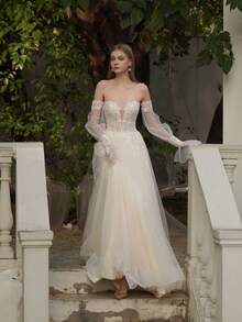 YOUKEFEIER Women's Off Shoulder Sexy Deep V Lace Embroidery With Beads Long Wedding Dress