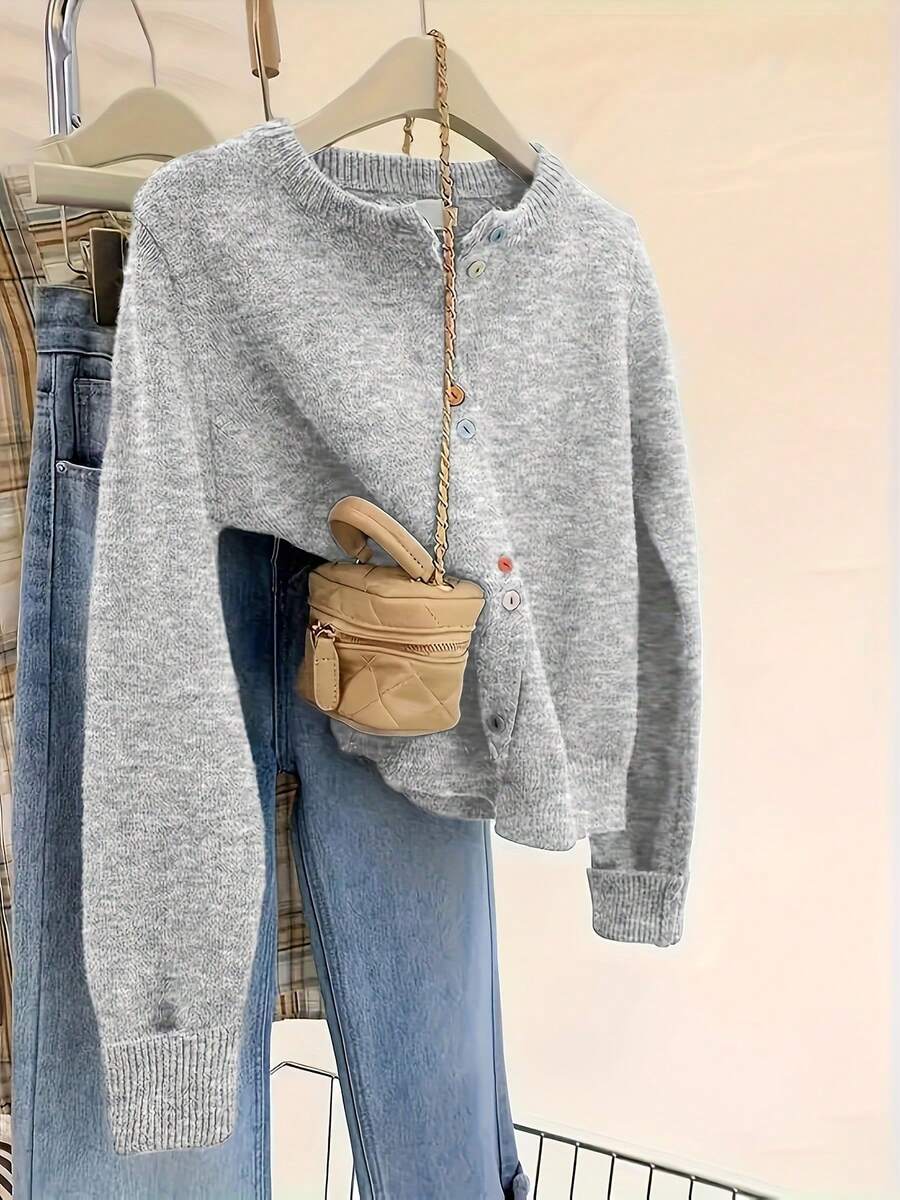 ii 时尚撞色纽扣针织开衫