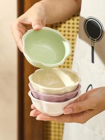 1pc/2pcs/4pcs Creative Ceramic Floral Edge Dipping Sauce Dish, High-Quality Hotpot Plate, Condiment Dish, Appetizer Plate, Seasoning Dish