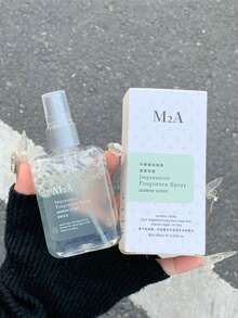 1 Botella/100ml Spray de Fragancia, Aroma a Jazmín, Brisa Pura, Gardenia, Fragancia Fresca y Natural, Ambientador para el Hogar, Aromaterapia, Adecuado como Regalo para Mujeres, Puede Usarse en Interiores y Exteriores, Desodoriza y Realza la Fragancia en Armarios, Ideal para Citas y Parejas, Contiene una Fragancia para el Hogar Duradera, Fresca y Cautivadora.