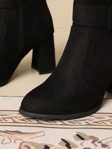 Women's Black Chunky Heel Ankle Boots, Daily Commute Short Boots, Autumn/Winter Fashion Round Toe Booties - Black - View 7