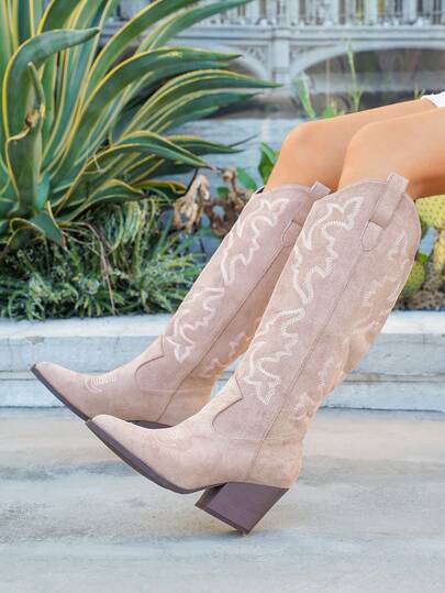 女士秋冬新款尖头粗跟花卉刺绣踝靴，户外时尚一脚蹬西部牛仔靴