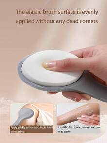 1 pièce Brosse ergonomique à long manche pour lotion corporelle - avec tampon éponge, atteint facilement les zones difficiles, exfoliation en douceur et hydratation, outil de soins de la peau quotidiens, application lisse et pratique