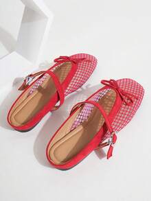 Nuevas sandalias cómodas y suaves de suela de malla con cierre deslizante para mujer, zapatillas de verano transpirables de punta cerrada para uso en exteriores