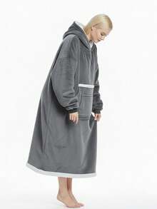 1pc Oversized Hooded Sweatshirt, Wearable Fleece Blanket Pullover For Men & Women, Warm & Comfortable Sherpa Lined Hoodie With Giant Pockets, Ideal For Autumn/Winter