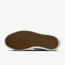 Nike 新款耐穿舒适高抓地力户外中帮男女通用滑板鞋，黑色经典配色，适合日常穿着；SB REACT LEO 轻便简约设计通勤休闲平底鞋，滑板爱好者必备 DX4361-001 - 黑與白 - 查看 6