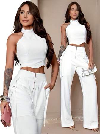 Conjunto Alfaiataria Cropped Com Bojo E Calça Com Detalhes Em Ilhós e Zipe