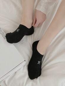 5pairs Women Sweet Bowknot Simple Boat Socks Invisible Socks - Butterfly Embroidery - View 4