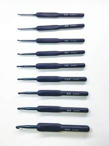 Blauer TPR Weicher Griff Häkelnadel Set, geeignet für Stricken und Handarbeiten, Garn DIY Häkelnadeln 2,0/2,5/3,0/3,5/4,0/4,5/5,0/5,5/6,0