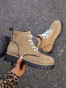 Botas de Couro Vintage Estilo Britânico com Chifre de Cervo Falso para Mulheres, Cano Médio, Botas de Trabalho de Cano Alto