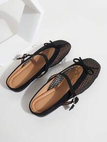 Nuevas sandalias cómodas y suaves de suela de malla con cierre deslizante para mujer, zapatillas de verano transpirables de punta cerrada para uso en exteriores