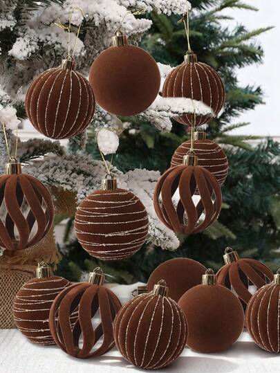 12 pezzi Palline di Natale con rivestimento floccato marrone, palline decorate per albero di Natale, decorazioni per finestre, decorazioni natalizie, palline di Natale marrone con rivestimento floccato, per decorare l'albero di Natale in un paesaggio invernale, Natale, Capodanno, forniture per le vacanze, decorazioni per la casa, decorazioni per la stanza, decorazioni natalizie, decorazioni per l'albero di Natale, arredamento per interni ed esterni, decorazioni per l'albero di Natale, decorazioni per la tavola di Natale - Marrone