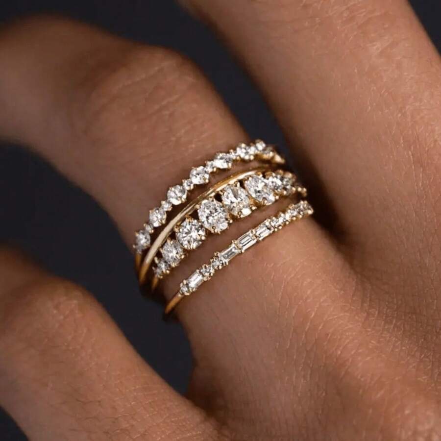 Elegant 4pcs Gold-Plated Stacking Rings With Sparkling Cubic Zirconia - Perfect For Evening Parties & Anniversary Gifts