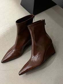 高端梅拉德棕色尖头坡跟踝靴，女款，后拉链细靴，秋冬