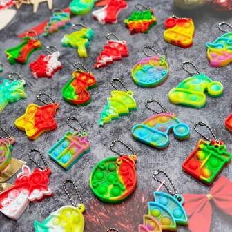 6/12/24/48个圣诞迷你挤压泡泡钥匙扣感官玩具，减压手部玩具，圣诞袜填充物，圣诞派对礼物，礼品袋填充物（颜色随机）