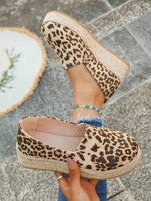 Sandalias de cuña tejidas a mano para mujer para exteriores, nuevos zapatos planos de estilo bohemio con plataforma y suela gruesa de moda