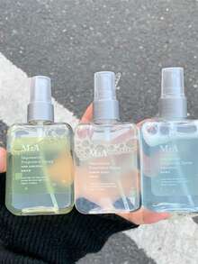 1 Botella/100ml Spray de Fragancia, Aroma a Jazmín, Brisa Pura, Gardenia, Fragancia Fresca y Natural, Ambientador para el Hogar, Aromaterapia, Adecuado como Regalo para Mujeres, Puede Usarse en Interiores y Exteriores, Desodoriza y Realza la Fragancia en Armarios, Ideal para Citas y Parejas, Contiene una Fragancia para el Hogar Duradera, Fresca y Cautivadora.