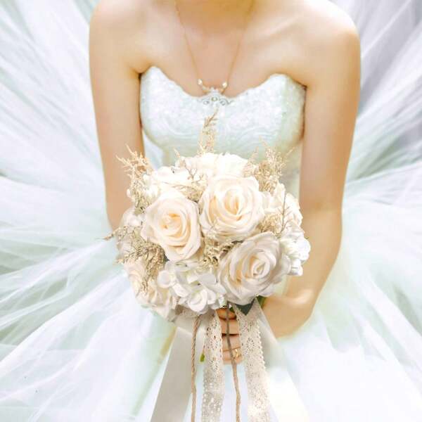Wedding Bouquets For Bride Bridesmaid,White Champagne Artificial Roses Flowers For Wedding Church Decoration,Artificial Roses Flowers Wedding Bouquets,Bride Bouquets,Bridesmaid Bouquets,Wedding Centerpieces Floral Arrangements Party Home Decor