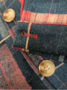 1 pieza Chaqueta casual con botones y estampado a cuadros aleatorio para mujer - Manga larga, cuello de solapa, bolsillos, apta para todas las estaciones, uso casual, hogar, diario, vacaciones, viaje