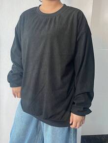 秋冬季女士加大码黑色罗纹运动衫：舒适圆领，加大码落肩设计，柔软温暖的材质，轻松打造休闲造型的理想之选