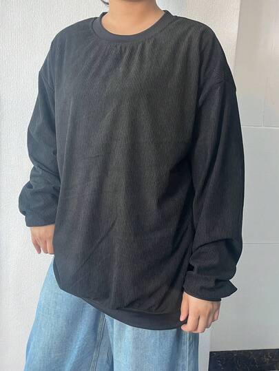 秋冬季女士加大码黑色罗纹运动衫：舒适圆领，加大码落肩设计，柔软温暖的材质，轻松打造休闲造型的理想之选